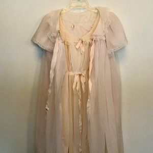 Vintage Chiffon Peignoir Set / Robe and Nightgown